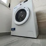 The Friend's House I アパート アッセミニ